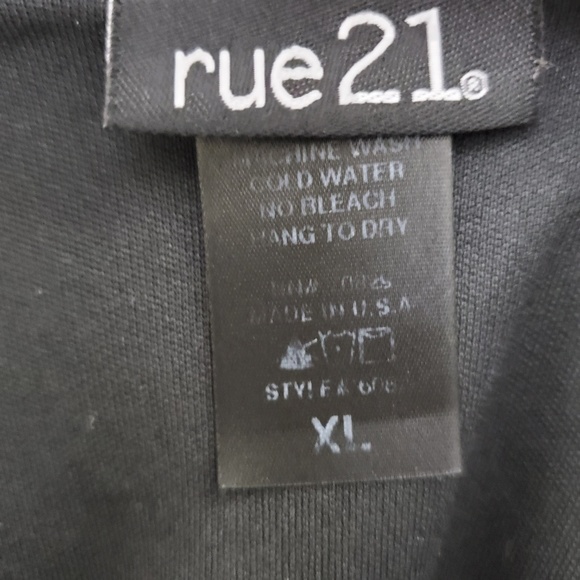 🔥 DONATING SOON Rue 21 polka dot dress - Picture 6 of 6